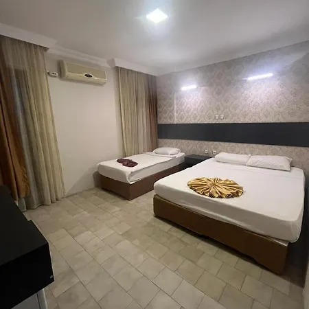 Blue Golden Sea Hotel *