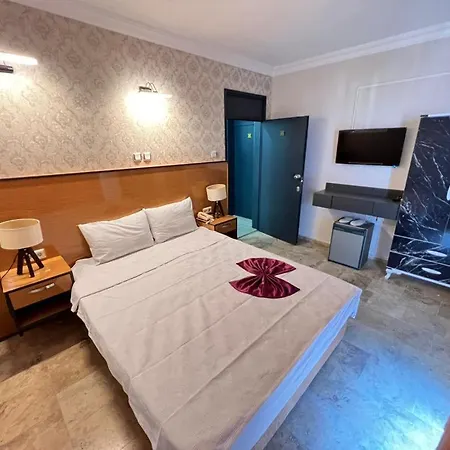 Hotel Blue Golden Sea *